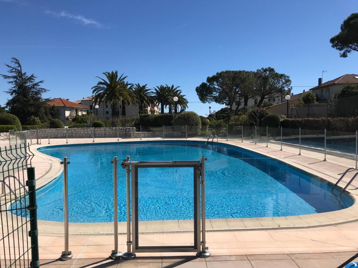 Appartement 2 pieces, renove, 2 piscines+tennis, mer, climatisation Antibes Extérieur photo