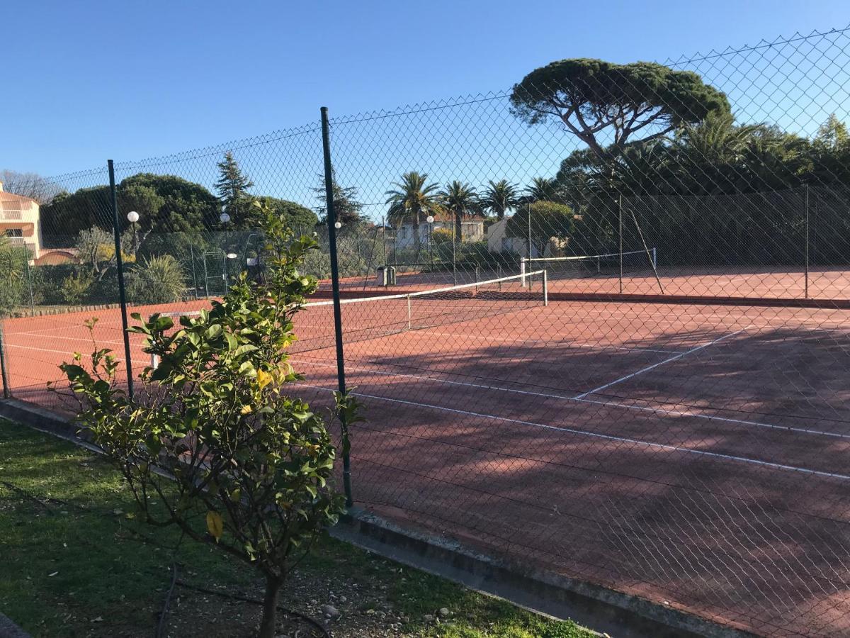 Appartement 2 pieces, renove, 2 piscines+tennis, mer, climatisation Antibes Extérieur photo
