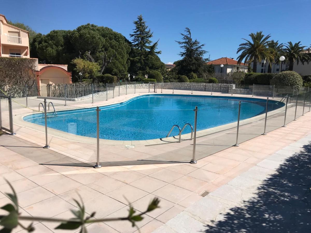 Appartement 2 pieces, renove, 2 piscines+tennis, mer, climatisation Antibes Extérieur photo