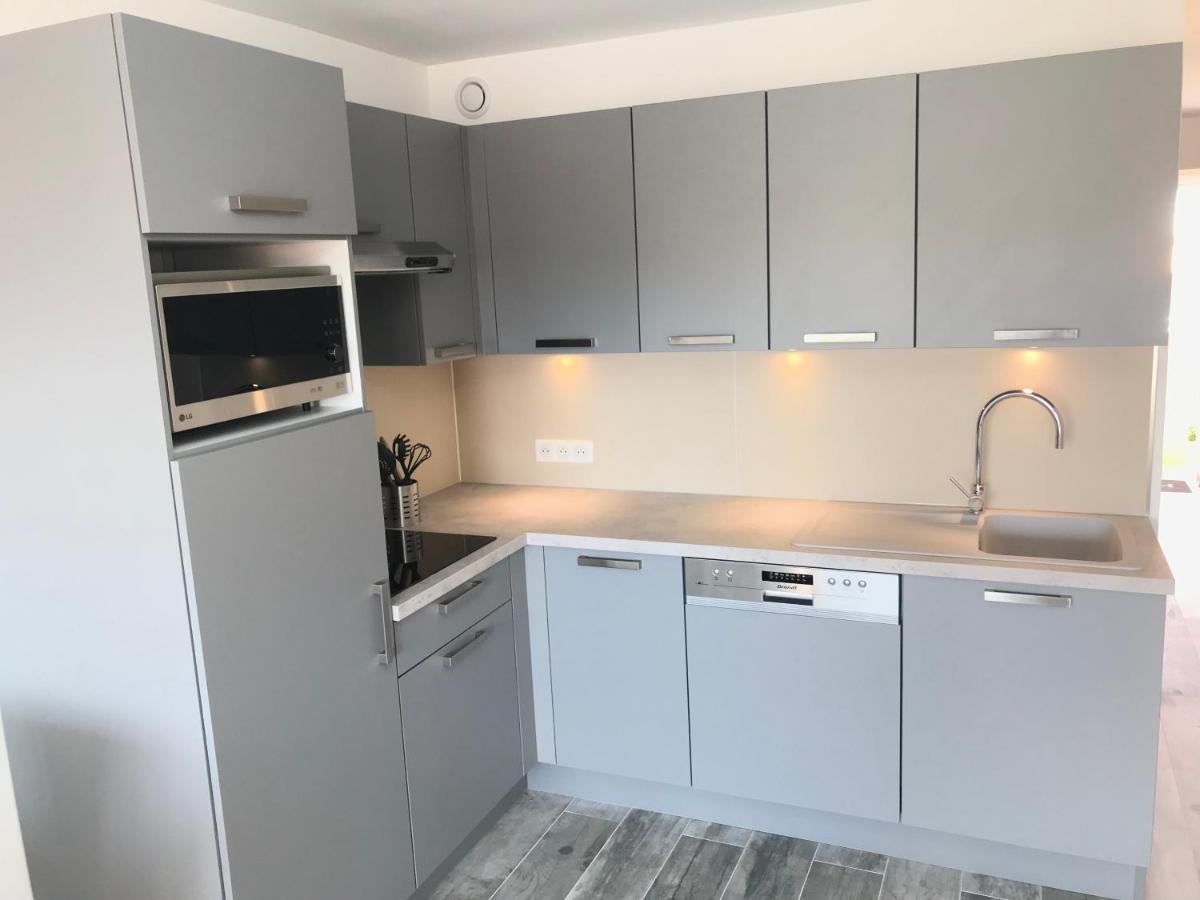 Appartement 2 pieces, renove, 2 piscines+tennis, mer, climatisation Antibes Extérieur photo